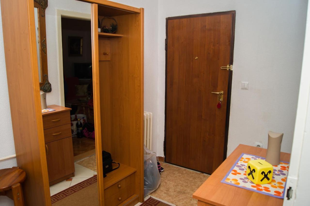 Trosoban Stan U Zenici Leilighet Zenica Eksteriør bilde